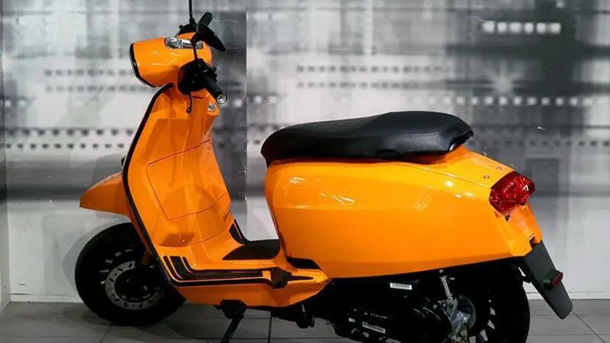 Lambretta V50 Special (2018 - 20)  (2)