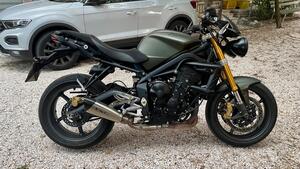 Triumph Street Triple R (2009 - 12) 
