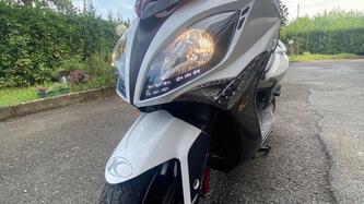 Kymco Xciting 300i R (2007 - 14) usata