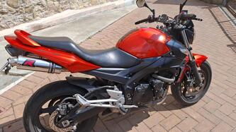 Suzuki GSR 600 (2006 - 11) usata