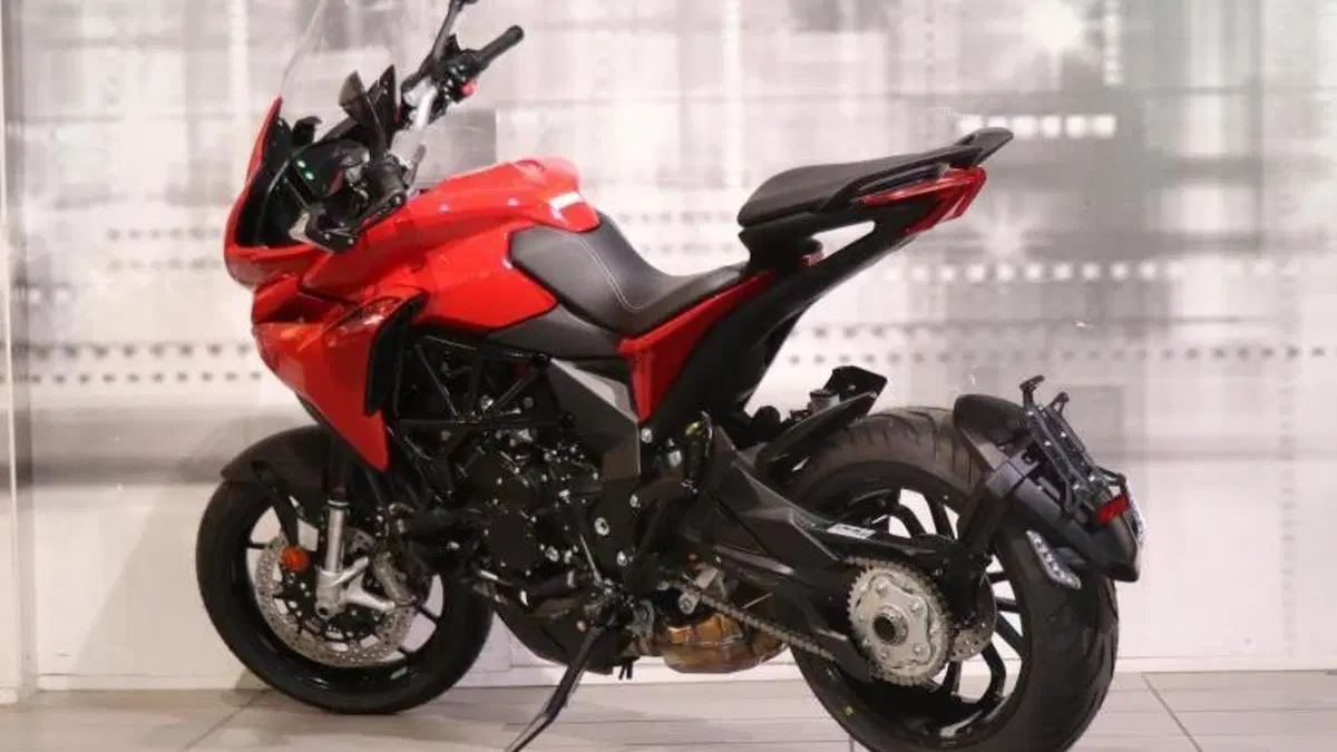 MV Agusta Turismo Veloce 800 Rosso (2021 - 23)  (5)
