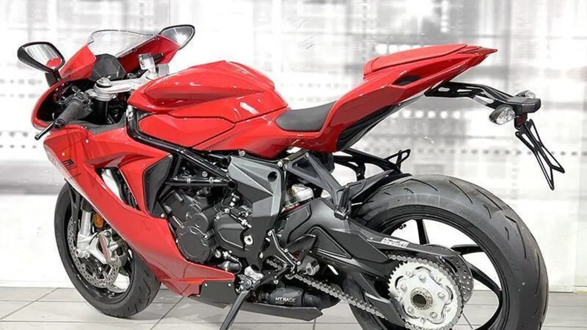 MV Agusta F3 800 Rosso (2021 - 23)  (2)