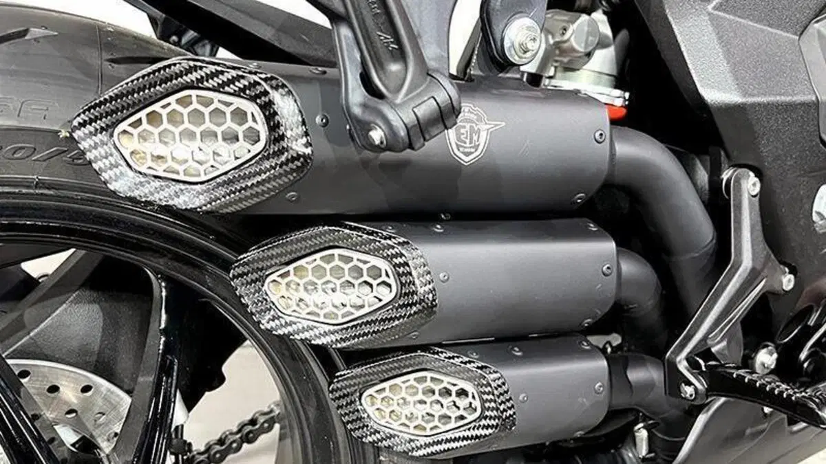 MV Agusta F3 800 Rosso (2021 - 23)  (3)