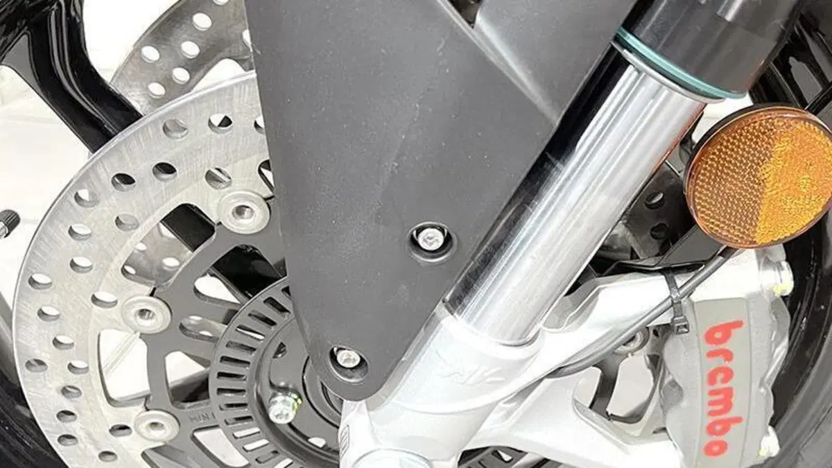 MV Agusta F3 800 Rosso (2021 - 23)  (4)
