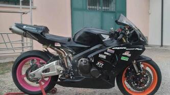 Honda CBR 600 RR (2005 - 06) usata