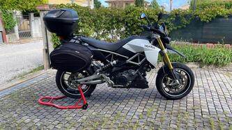 Aprilia Dorsoduro 750 ABS (2009 - 17) usata
