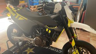 Husqvarna 701 Supermoto (2023 - 25) usata