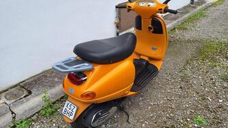 Piaggio Vespa 50 4M usata