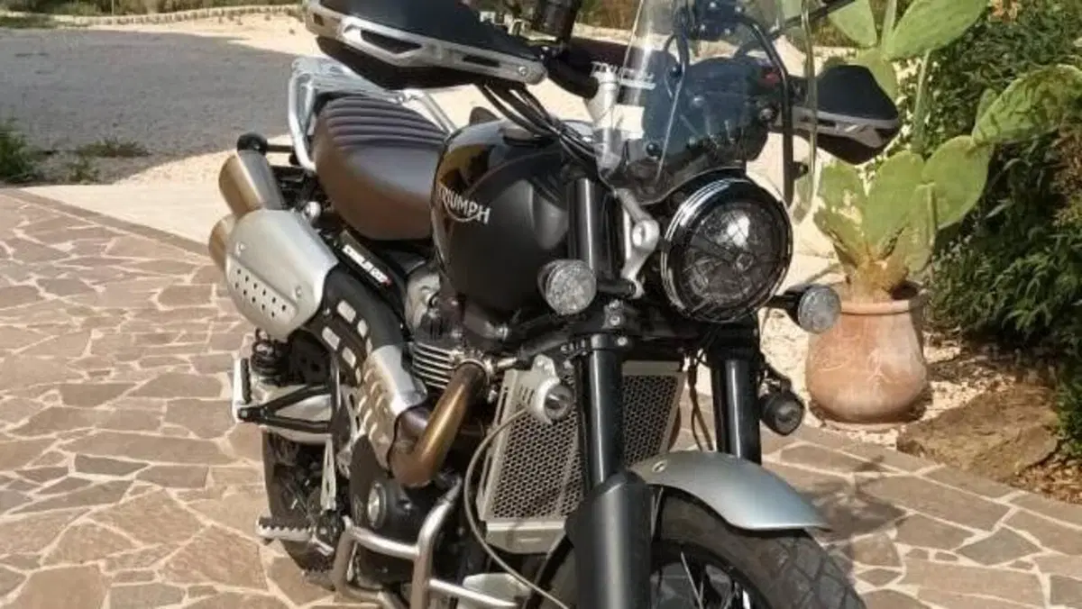 Triumph Scrambler 1200 XC (2021 - 23)  (2)