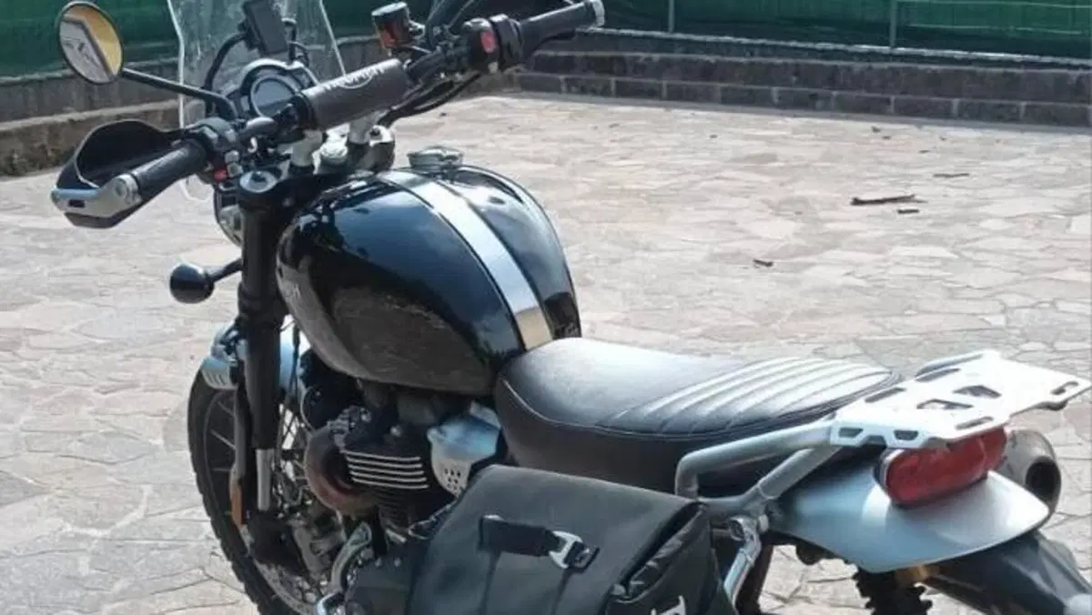 Triumph Scrambler 1200 XC (2021 - 23)  (5)