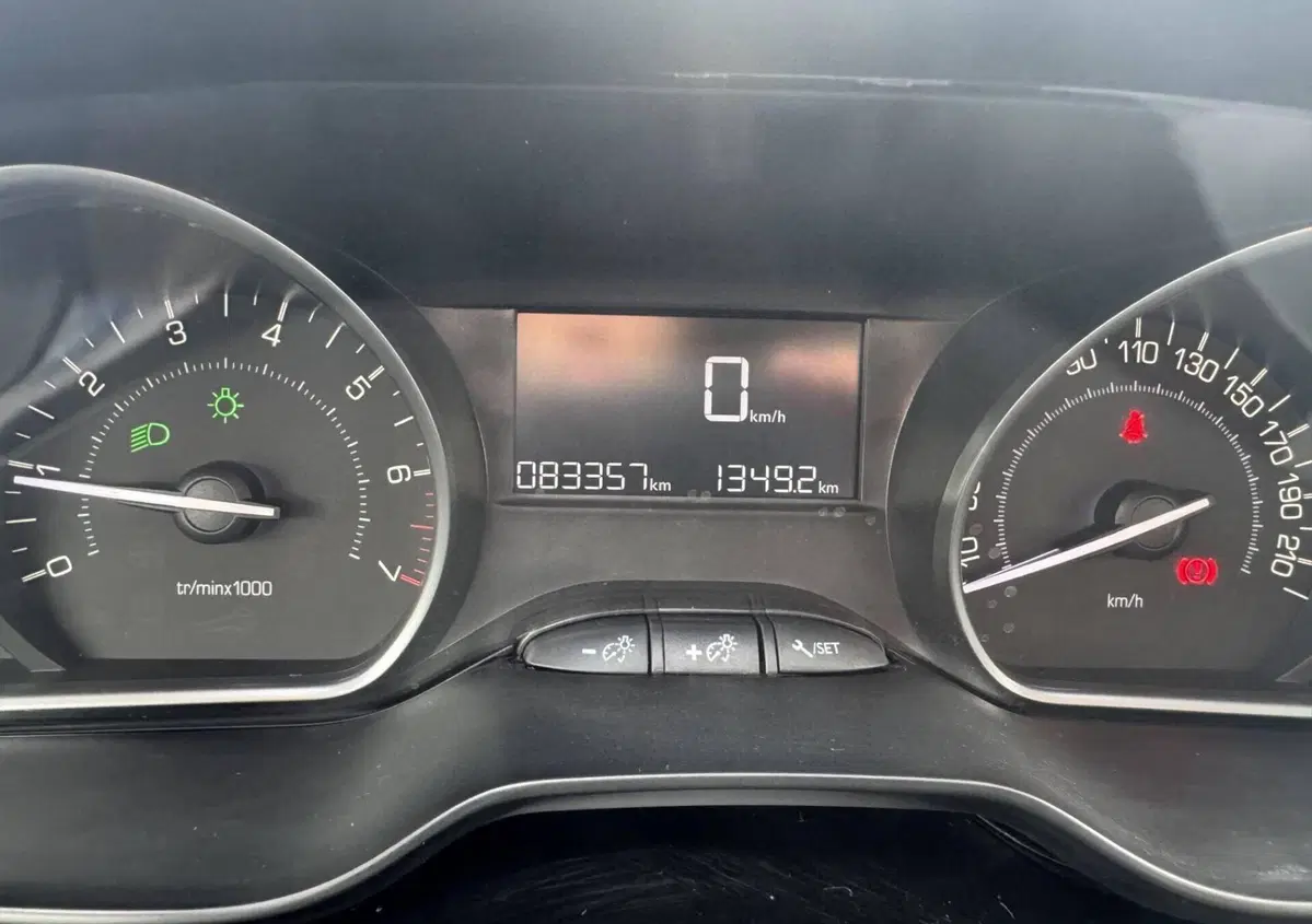 Peugeot 2008 82 S&S Active (17)