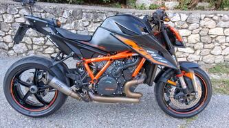 KTM 1290 Super Duke R (2021) usata