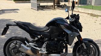 Bmw F 900 R (2021 - 24) usata