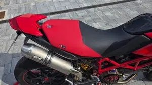 Ducati Hypermotard 1100 S (2007 - 09)  (14)