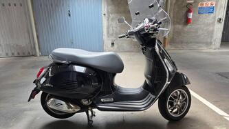 Vespa GTS 300 (2023 - 24) usata
