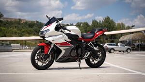 Benelli BN 302 R (2017 - 20) 