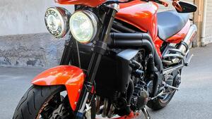 Triumph Speed Triple 1050 (2005 - 11) 
