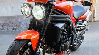 Triumph Speed Triple 1050 (2005 - 11) usata