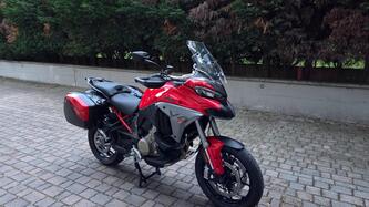 Ducati Multistrada V4 S (2025) usata
