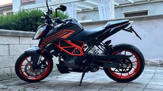 KTM 125 Duke (2021 - 23) usata