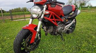 Ducati Monster 696 ABS (2009 - 14) usata