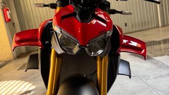 Ducati Streetfighter V4 S (2025) usata