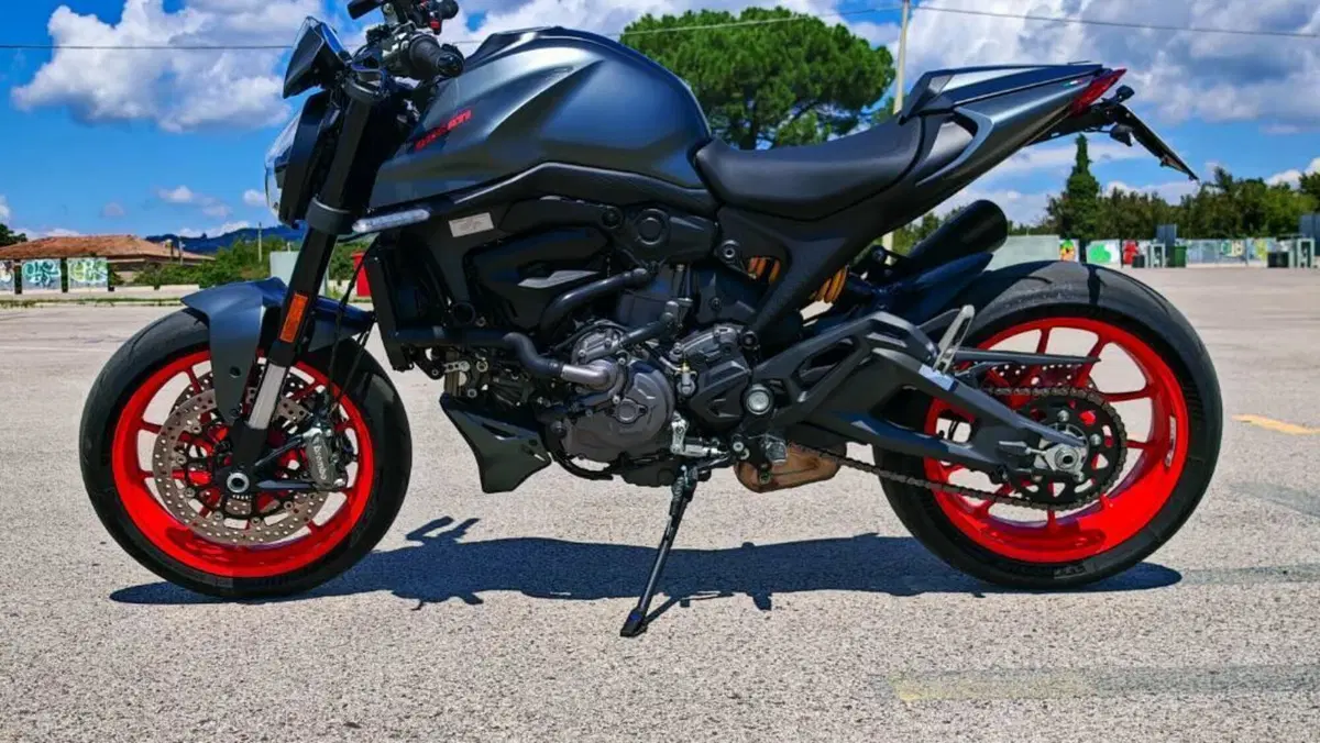 Ducati Monster 937 + (2021 - 25) 
