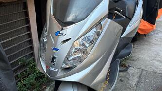 Peugeot Satelis 250 (2006 - 13) usata