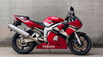Yamaha YZF R6 (2001 - 02) usata