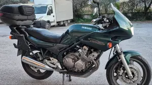 Yamaha Diversion 600  (6)