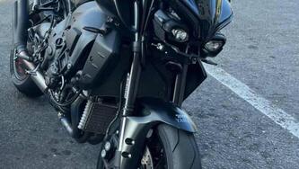 Yamaha MT-10 (2022 - 25)