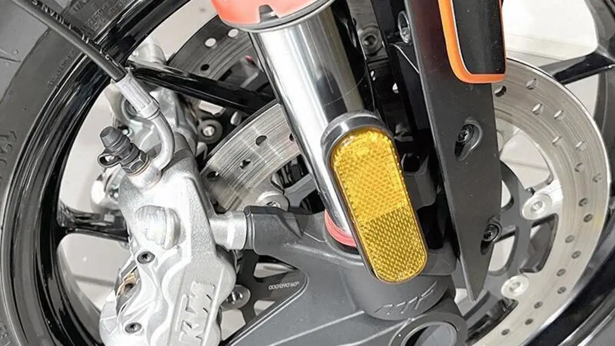 KTM 890 Duke (2021 - 23)  (4)