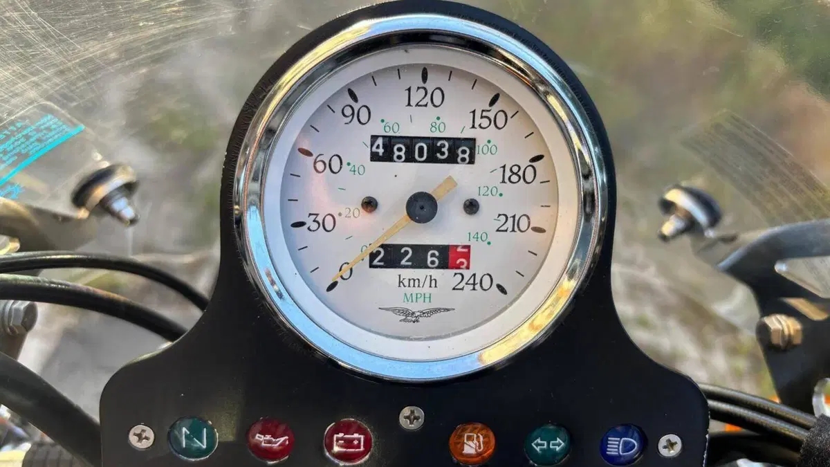 Moto Guzzi California Stone (2001 - 06)  (5)