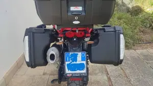 Moto Guzzi V85 TT (2019 - 20)  (3)