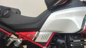 Moto Guzzi V85 TT (2019 - 20)  (9)