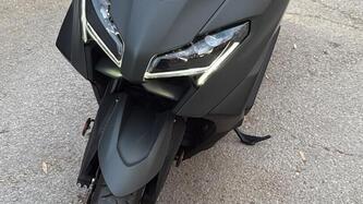 Yamaha T-Max 560 (2025) usata