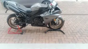 Yamaha YZF R1 (2012 - 14)  (3)