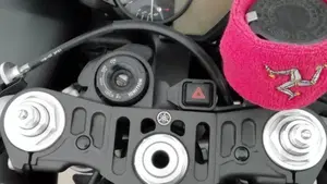 Yamaha YZF R1 (2012 - 14)  (17)