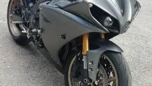 Yamaha YZF R1 (2012 - 14)  (19)