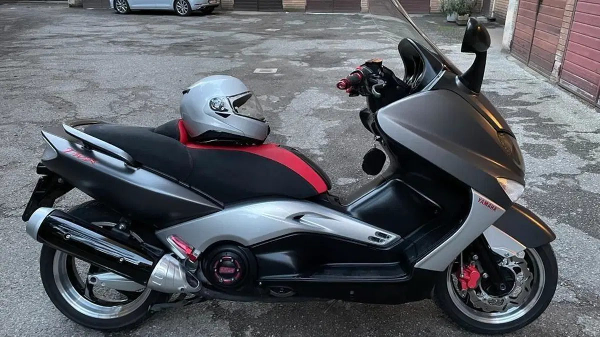 Yamaha T-Max 500 Black Max (2006 - 07)  (4)