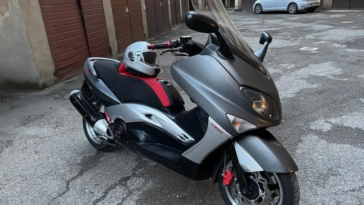 Yamaha T-Max 500 Black Max (2006 - 07)  (3)
