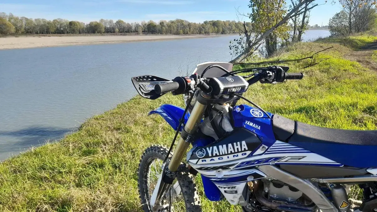 Yamaha WR 250 F (2016)  (2)