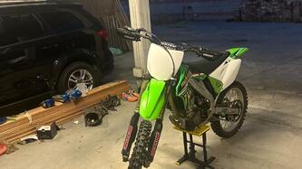 Kawasaki KX 250 F (2009) usata