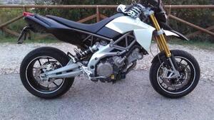 Aprilia Dorsoduro 750 (2009 - 14) 