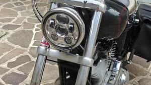 Harley-Davidson 883 Custom (2006 - 07) - XL 883C 