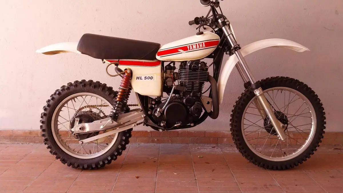 Yamaha   (2)