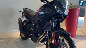 Moto Morini X-Cape 700 Gold Edition (2025) 