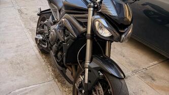 Triumph Street Triple 765 RS (2023 - 25) usata