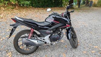 Honda CB 125 F (2015 - 16) usata