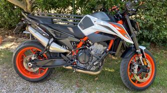 KTM 890 Duke R (2021) usata
